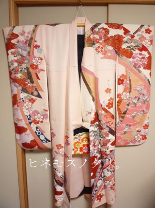 薄ピンクの振袖