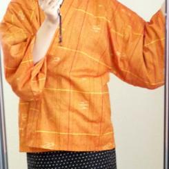 朱色系の上っ張り