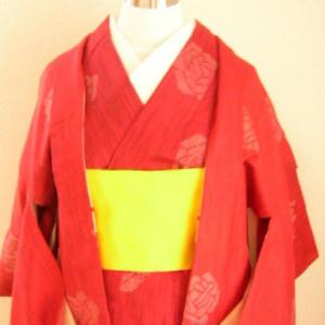 ばら模様の紬のアンサンブル