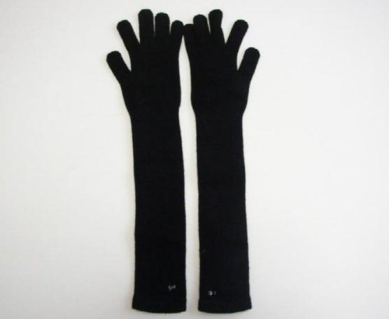 黒の手袋